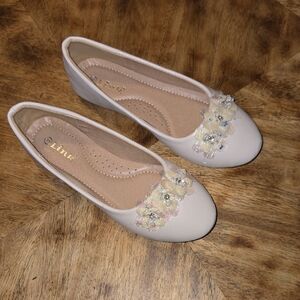 NWOT Girls "Link" Dressy Shoes In Size 3 (Big Girls)